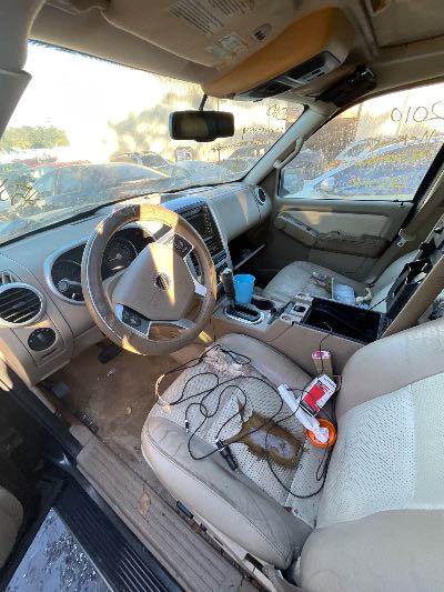 2010 Mercury Mountaineer Location - Ford - Row 28 - Stock # H50140