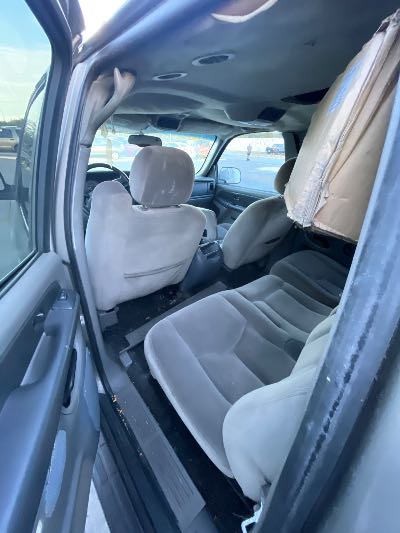 2003 GMC Yukon XL Location - Large Trucks & Vans - Row 17 - Stock # H50147