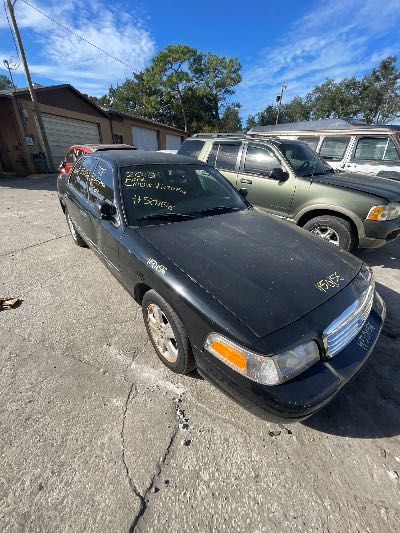 2010 Ford Crown Victoria Location - Ford - Row 28 - Stock # H50156
