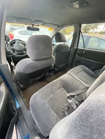 2004 Hyundai Santa Fe Location - Imports - Row 2 - Stock # H50150