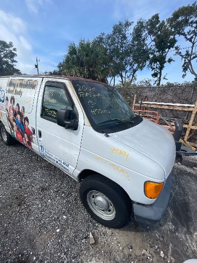 2006 Ford Econoline Location - Large Trucks & Vans - Row 18 - Stock # H50104