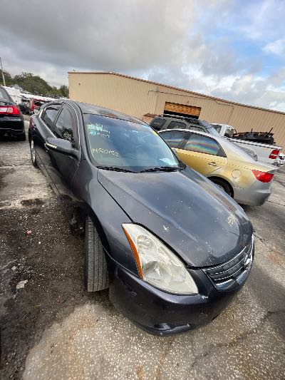 2011 Nissan Altima  Location - Imports - Row 3 - Stock # H50152