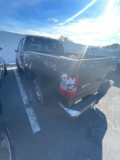 2006 Ford F-150 Location - Large Trucks & Vans - Row 18 - Stock # H50187