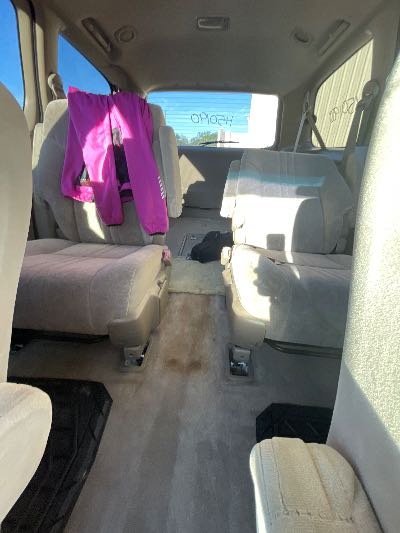 1998 Toyota Sienna Location - Imports - Row 3 - Stock # H50190