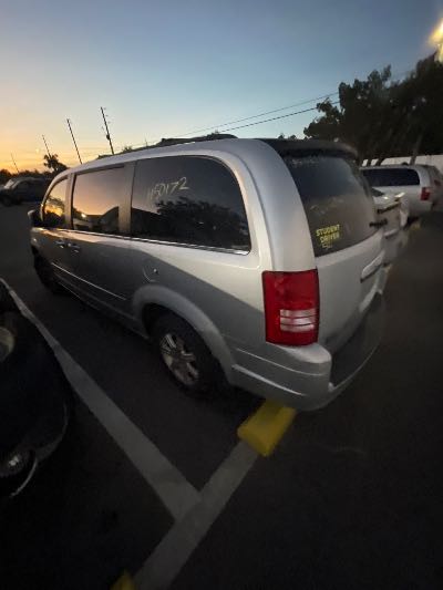 2008 Chrysler Town & Country Location - Chrysler - Row 45 - Stock # H50172