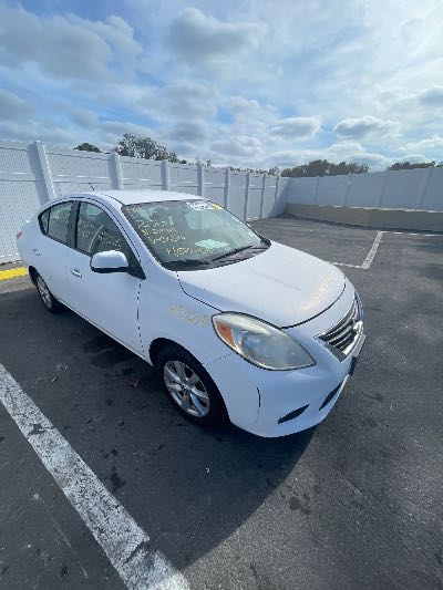 2013 Nissan Versa Location - Imports - Row 4 - Stock # H50205
