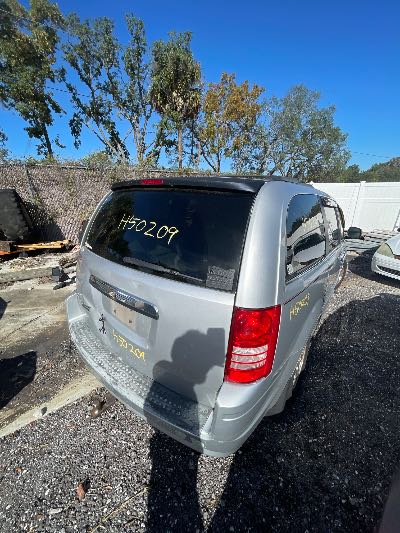 2008 Chrysler Town & Country Location - Chrysler - Row 46 - Stock # H50209