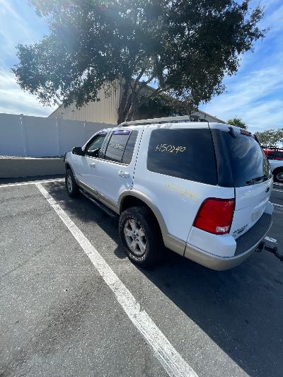 2005 Ford Explorer Location - Ford - Row 30 - Stock # H50240