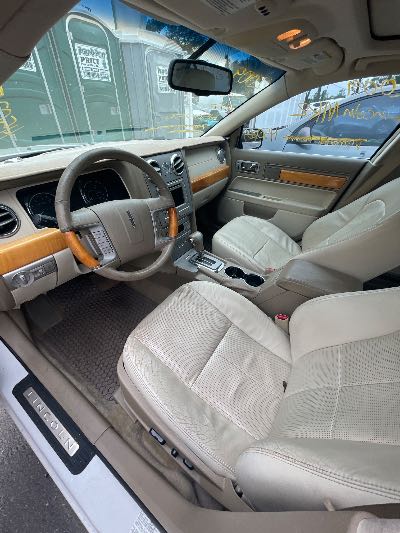 2009 Lincoln MKZ Location - Ford - Row 29 - Stock # H50254