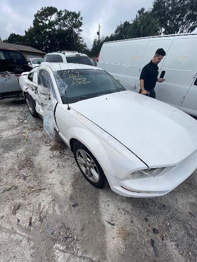 2006 Ford Mustang Location - Ford - Row 29 - Stock # H50244