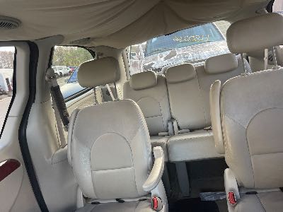 2007 Chrysler Town & Country Location - Chrysler - Row 46 - Stock # H50266