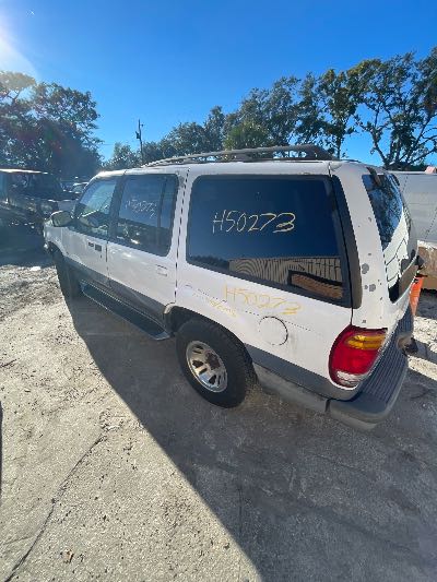 1999 Mercury Mountaineer Location - Ford - Row 30 - Stock # H50273