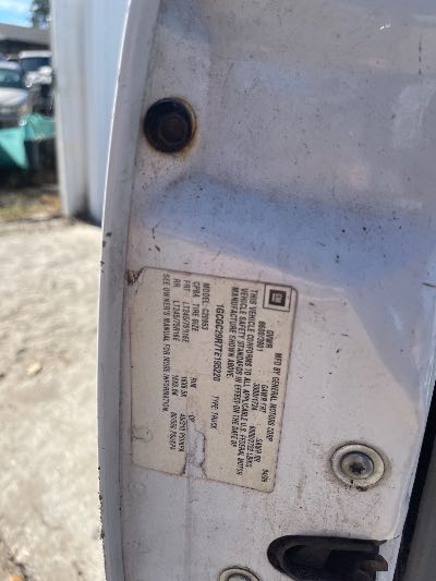 1996 Chevrolet C/K 2500 Location - Large Trucks & Vans - Row 15 - Stock # H50267