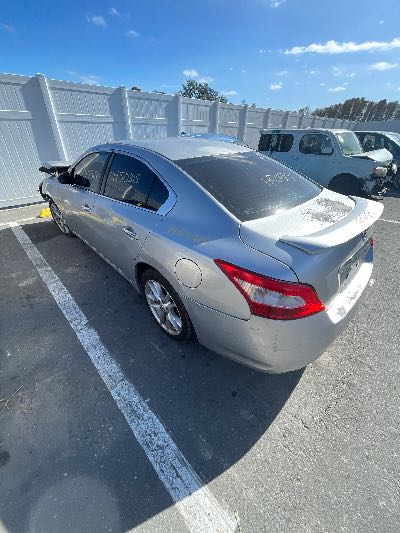 2010 Nissan Maxima Location - Imports - Row 9 - Stock # H50315