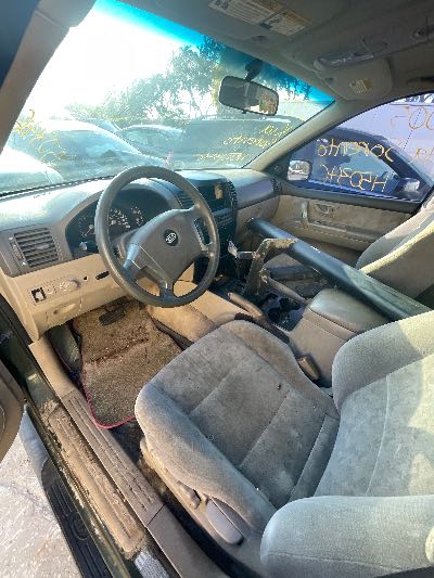 2005 Kia Sorento Location - Imports - Row 8 - Stock # H50346