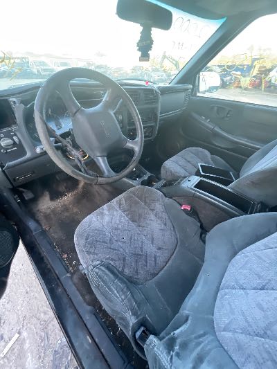 2000 GMC Jimmy Location - GM - Row 37 - Stock # H50356