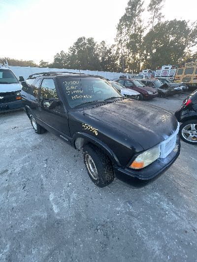 2000 GMC Jimmy Location - GM - Row 37 - Stock # H50356