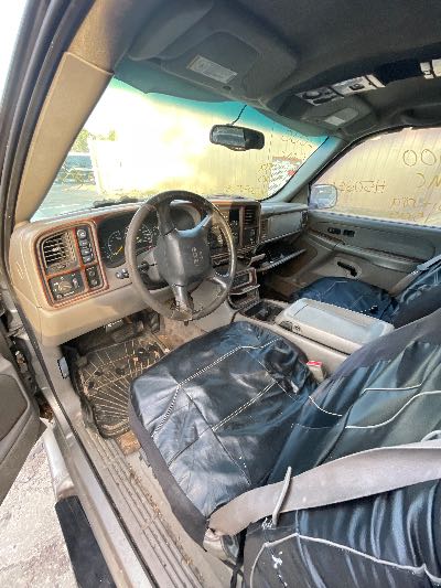 2000 GMC Sierra 1500 Location - Large Trucks & Vans - Row 16 - Stock # H50358