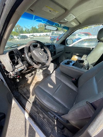 2013 Chevrolet Silverado 1500 Location - Large Trucks & Vans - Row 27 - Stock # H50362