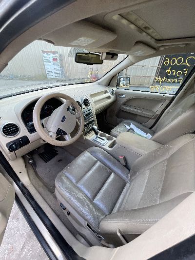 2006 Ford Freestyle Location - Ford - Row 30 - Stock # H50383