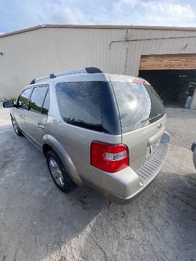 2006 Ford Freestyle Location - Ford - Row 30 - Stock # H50383