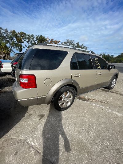 2006 Ford Freestyle Location - Ford - Row 30 - Stock # H50383