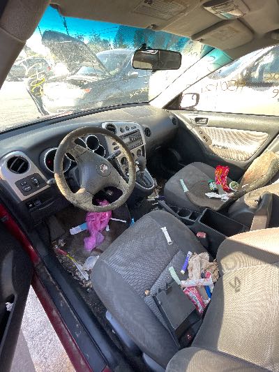 2005 Pontiac Vibe Location - GM - Row 38 - Stock # H50421