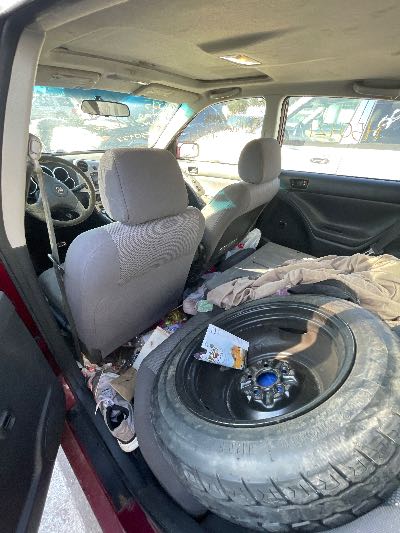 2005 Pontiac Vibe Location - GM - Row 38 - Stock # H50421