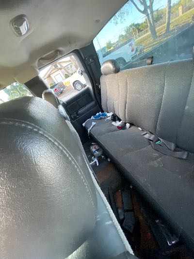 2004 Chevrolet Silverado 1500 Location - Large Trucks & Vans - Row 19 - Stock # H50429