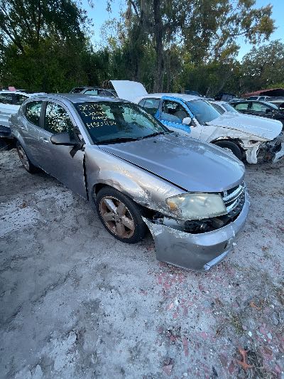 2013 Dodge Avenger Location - Chrysler - Row 38 - Stock # H50434