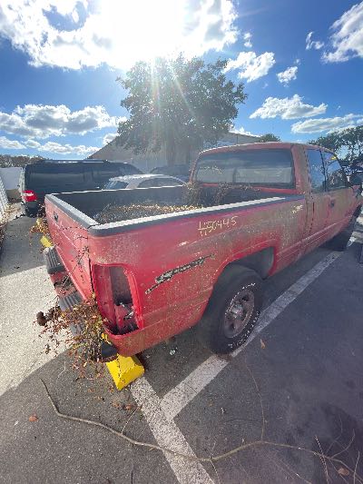 1998 Dodge Ram 1500 Location - Large Trucks & Vans - Row 16 - Stock # H50445