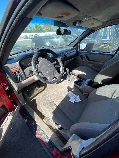 1999 Jeep Grand Cherokee Location - Chrysler - Row 38 - Stock # H50453