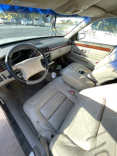 1999 Cadillac Deville Location - GM - Row 38 - Stock # H50484