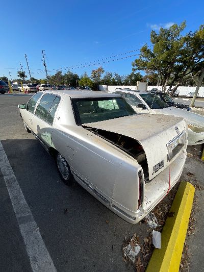 1999 Cadillac Deville Location - GM - Row 38 - Stock # H50484