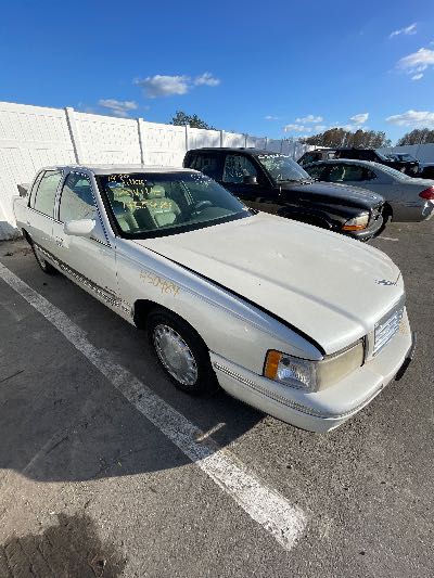 1999 Cadillac Deville Location - GM - Row 38 - Stock # H50484