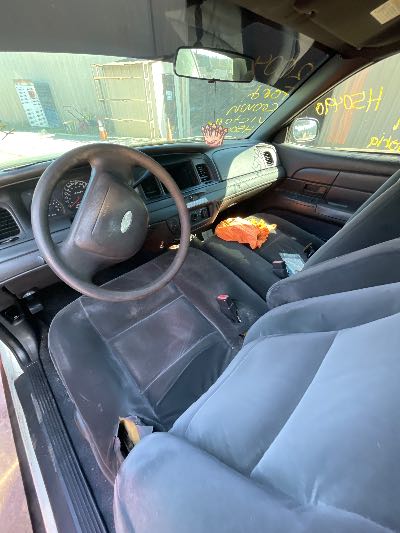 2004 Ford Crown Victoria Location - Ford - Row 31 - Stock # H50490