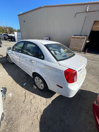 2008 Suzuki Forenza Location - Imports - Row 12 - Stock # H50493