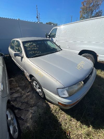 1997 Toyota Avalon Location - Imports - Row 13 - Stock # H50514