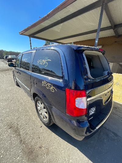 2013 Chrysler Town & Country Location - Chrysler - Row 38 - Stock # H50515