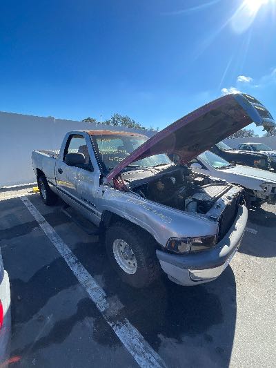 1999 Dodge Ram 1500 Location - Large Trucks & Vans - Row 20 - Stock # H50517