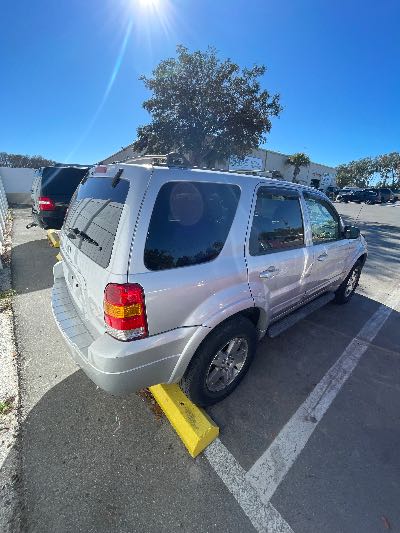 2005 Ford Escape Location - Ford - Row 29 - Stock # H50393