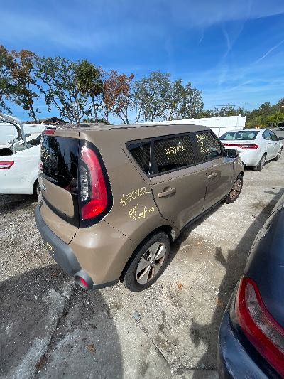 2014 Kia Soul Location - Imports - Row 26 - Stock # H50402