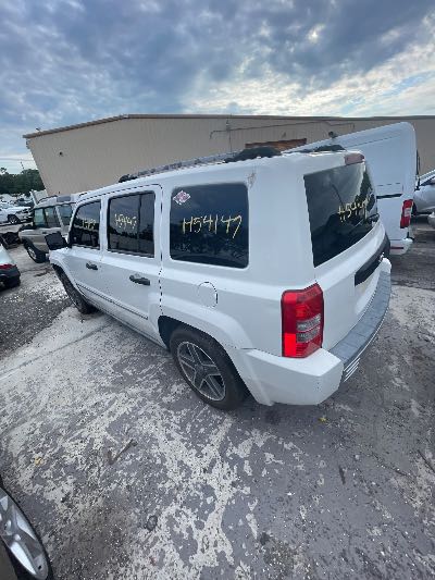 2009 Jeep Patriot Location - Chrysler - Row 40 - Stock # H54147