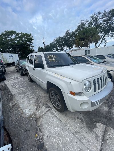 2009 Jeep Patriot Location - Chrysler - Row 40 - Stock # H54147