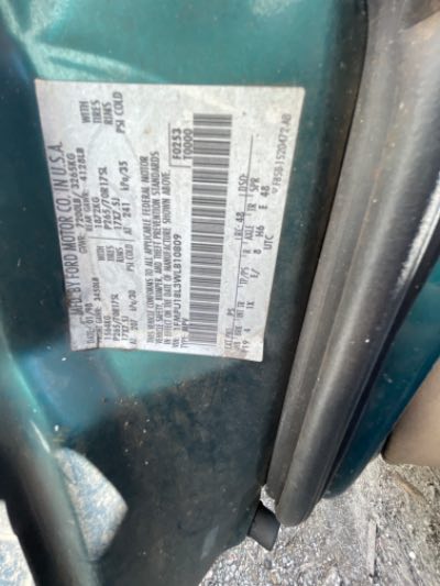 1998 Ford Expedition Location - Large Trucks & Vans - Row 28 - Stock # H44137