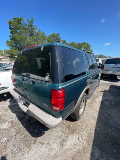 1998 Ford Expedition Location - Large Trucks & Vans - Row 28 - Stock # H44137