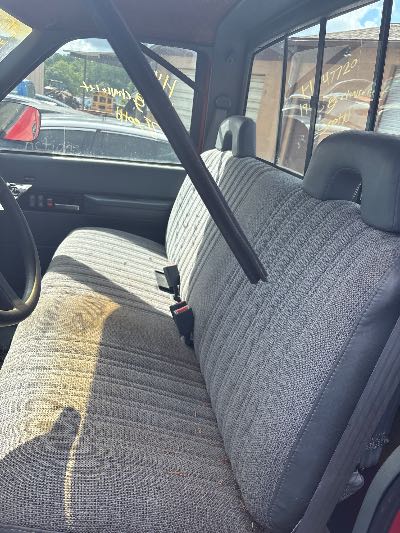 1993 Chevrolet GMT-400 Location - Large Trucks & Vans - Row 17 - Stock # H47720