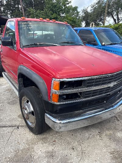 1993 Chevrolet GMT-400 Location - Large Trucks & Vans - Row 17 - Stock # H47720
