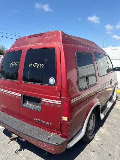 2000 Chevrolet Astro Location - GM - Row 35 - Stock # H47884