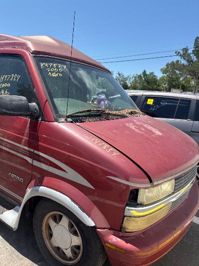 2000 Chevrolet Astro Location - GM - Row 35 - Stock # H47884